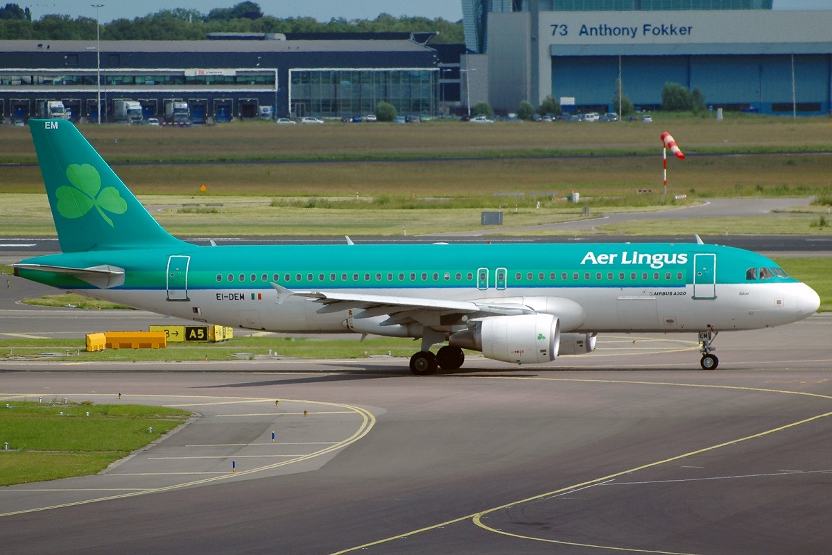 EI-DEM · Airbus A320-214 · (AMS / EHAM)