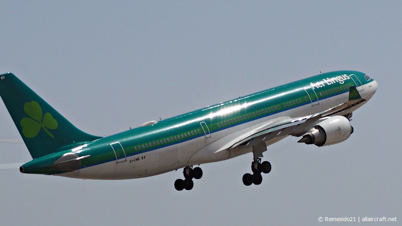 EI-EWR · Airbus A330-202 · (FAO / LPFR)