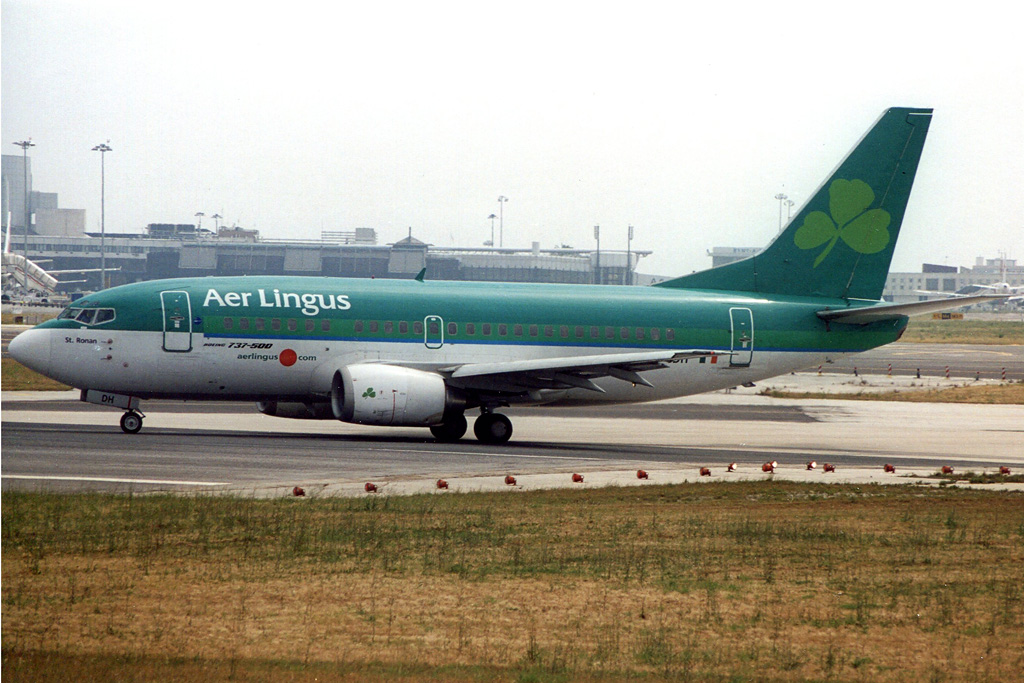 EI-CDH · Boeing 737-548 · (LIS / LPPT)