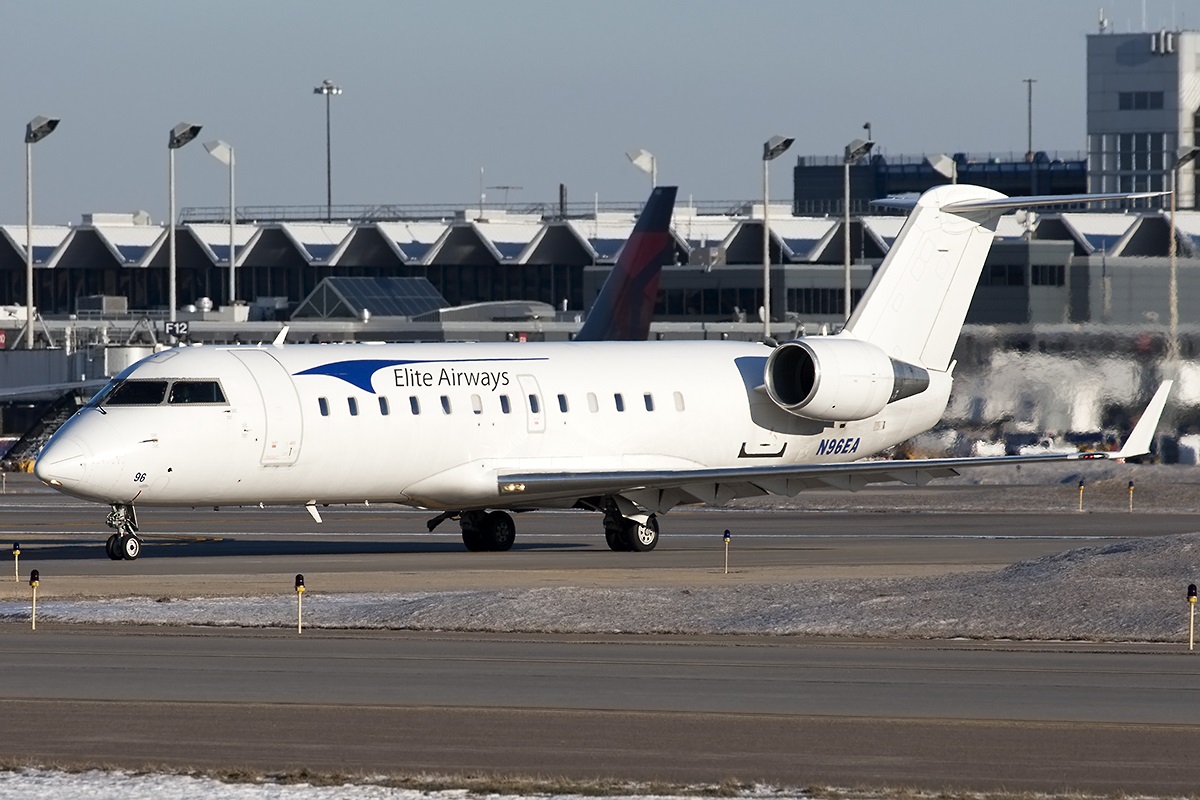 N96EA · Bombardier CRJ-200ER · (MSP / KMSP)