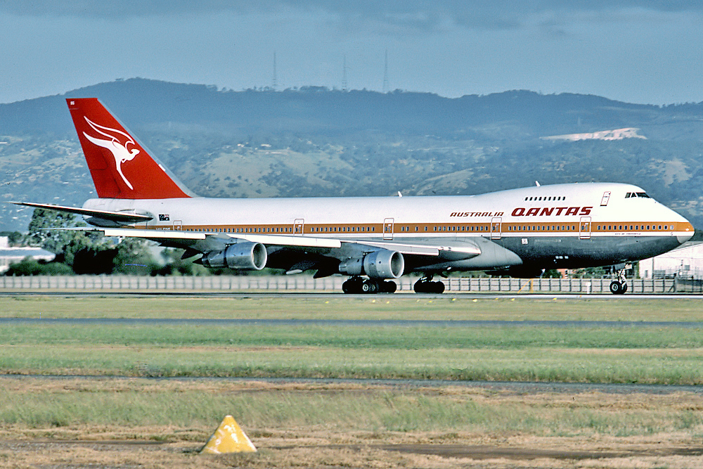 VH-EBG (20841) 1974 Boeing 747-238B