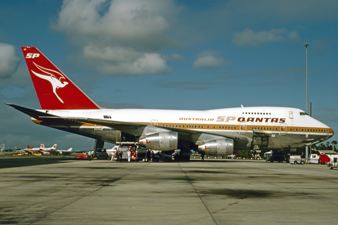 VH-EAB · Boeing 747SP-38 · (ADL / YPAD)