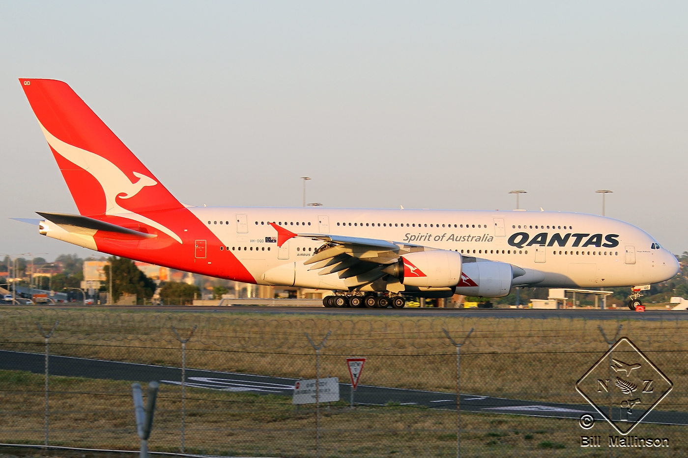 VH-OQD · Airbus A380-842 · (SYD / YSSY)