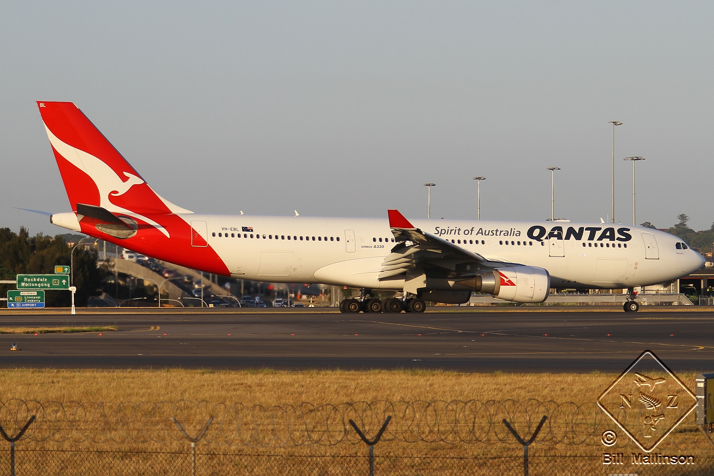 VH-EBL · Airbus A330-203 · (SYD / YSSY)
