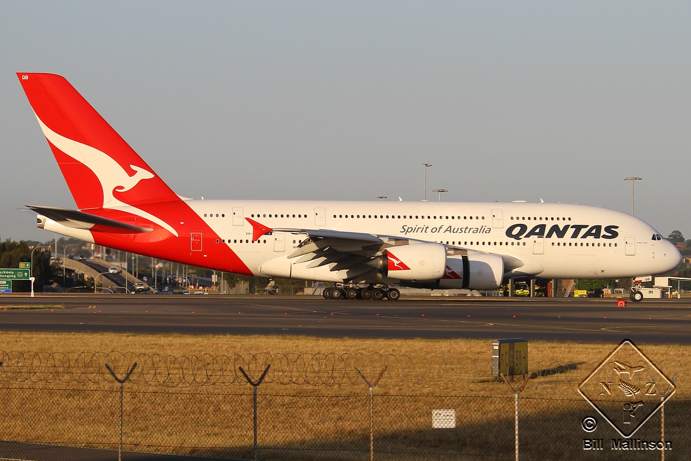 VH-OQB, (cn 015), Airbus A380-842