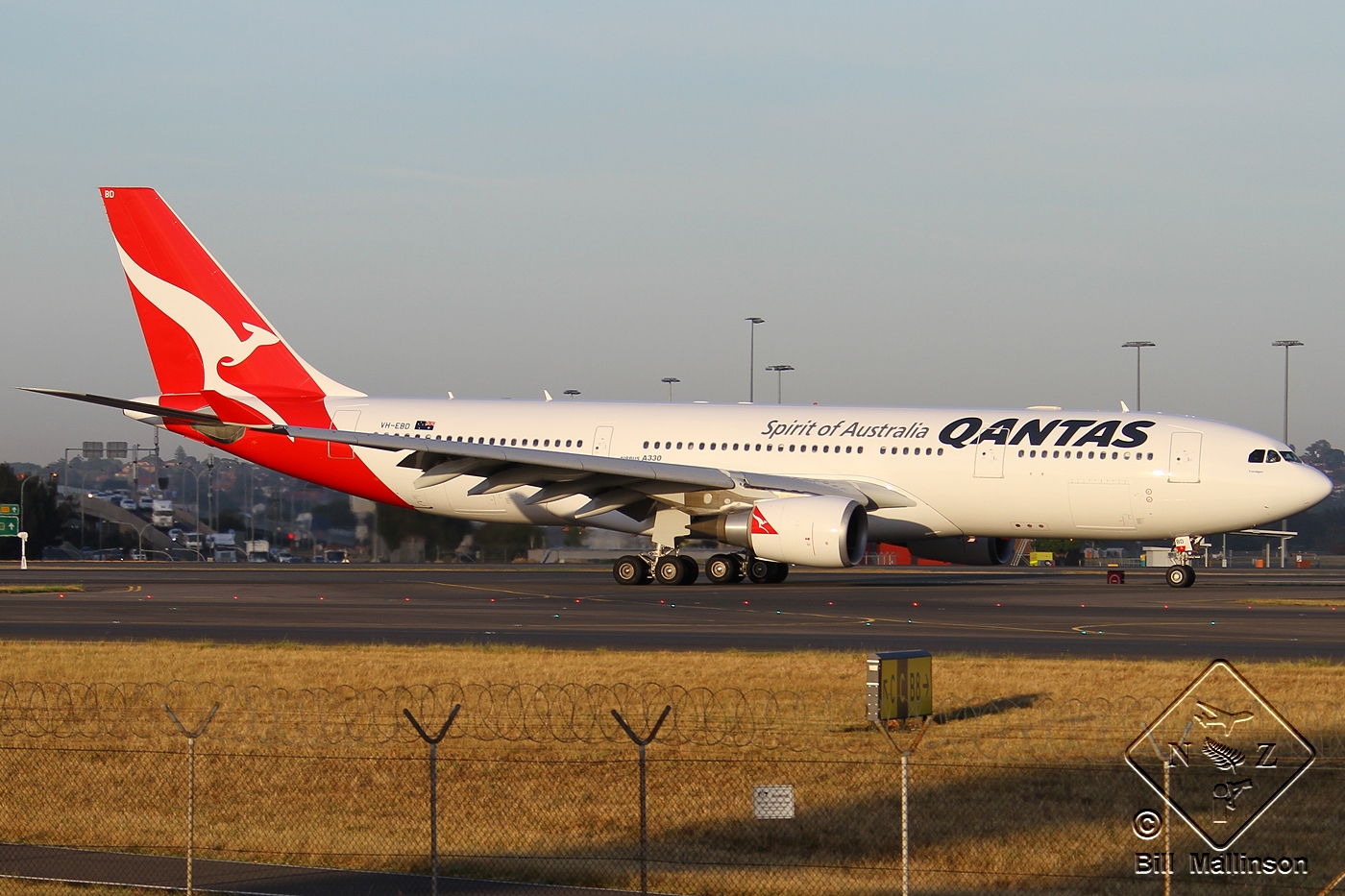 VH-EBO · Airbus A330-202 · (SYD / YSSY)