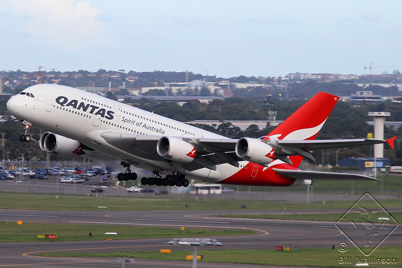 VH-OQE (027) 2009 Airbus A380-842