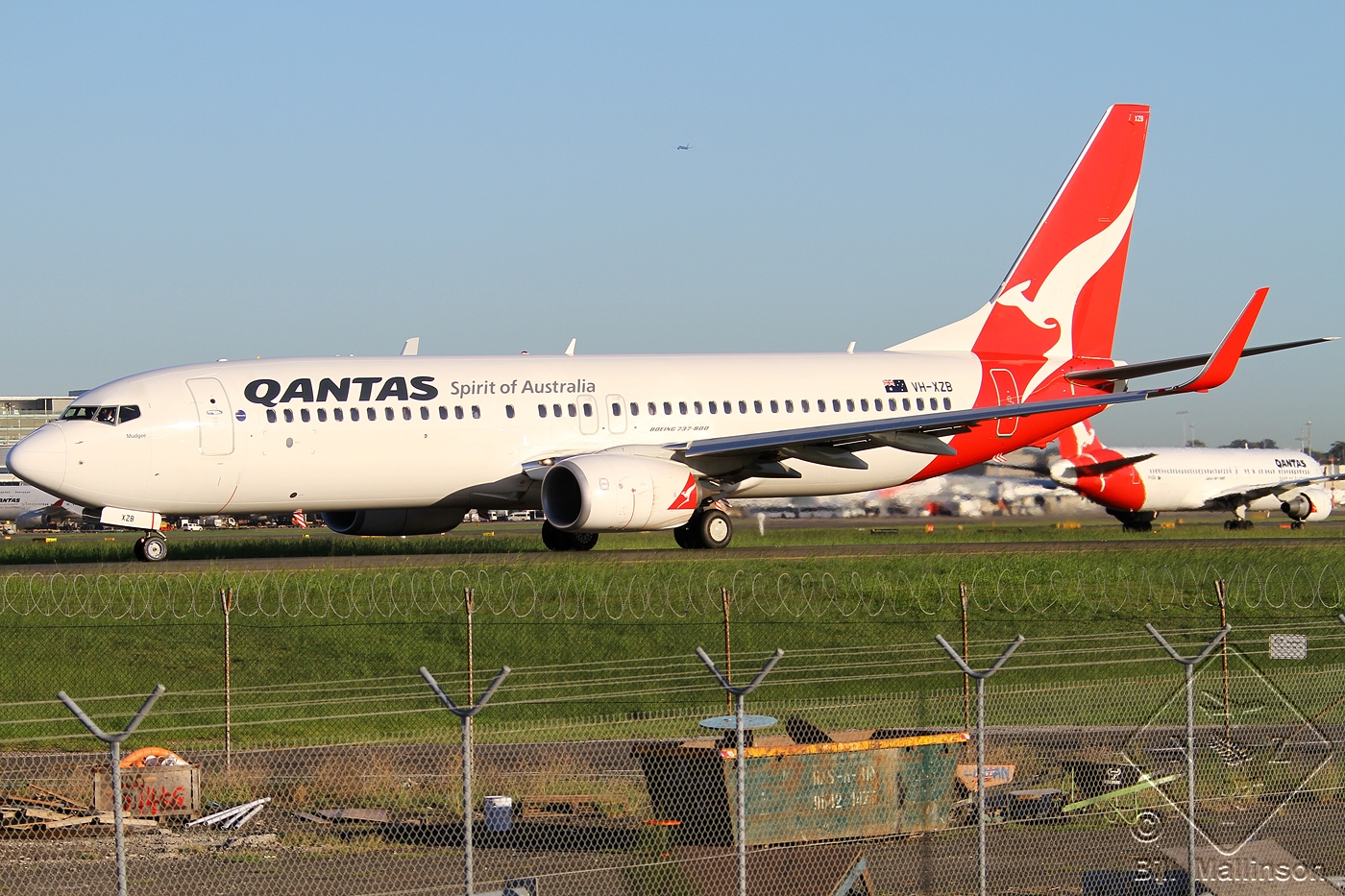 VH-XZB · Boeing 737-838(WL) · (SYD / YSSY)
