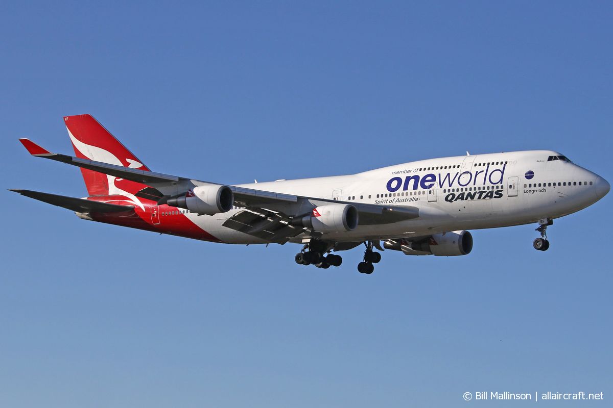 VH-OEF (32910) 2002 Boeing 747-438(ER)