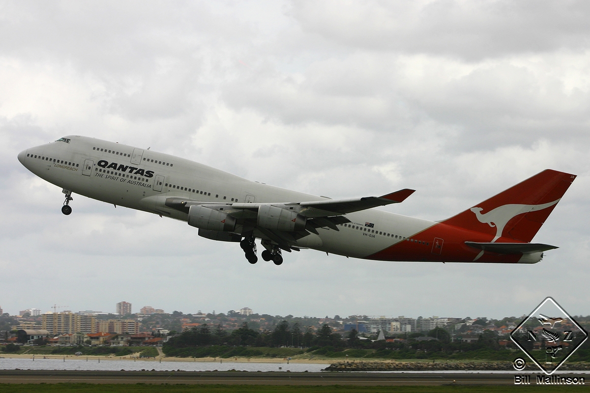 VH-OJA (24354) 1989 Boeing 747-438