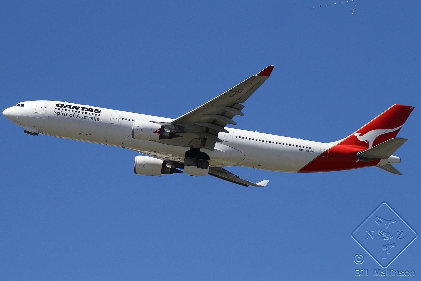 VH-QPI · Airbus A330-303 · (SYD / YSSY)