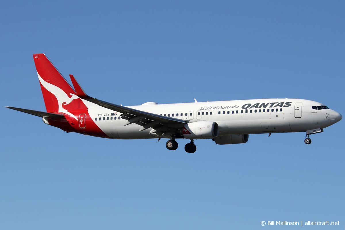 VH-VZX · Boeing 737-838(WL) · (SYD / YSSY)