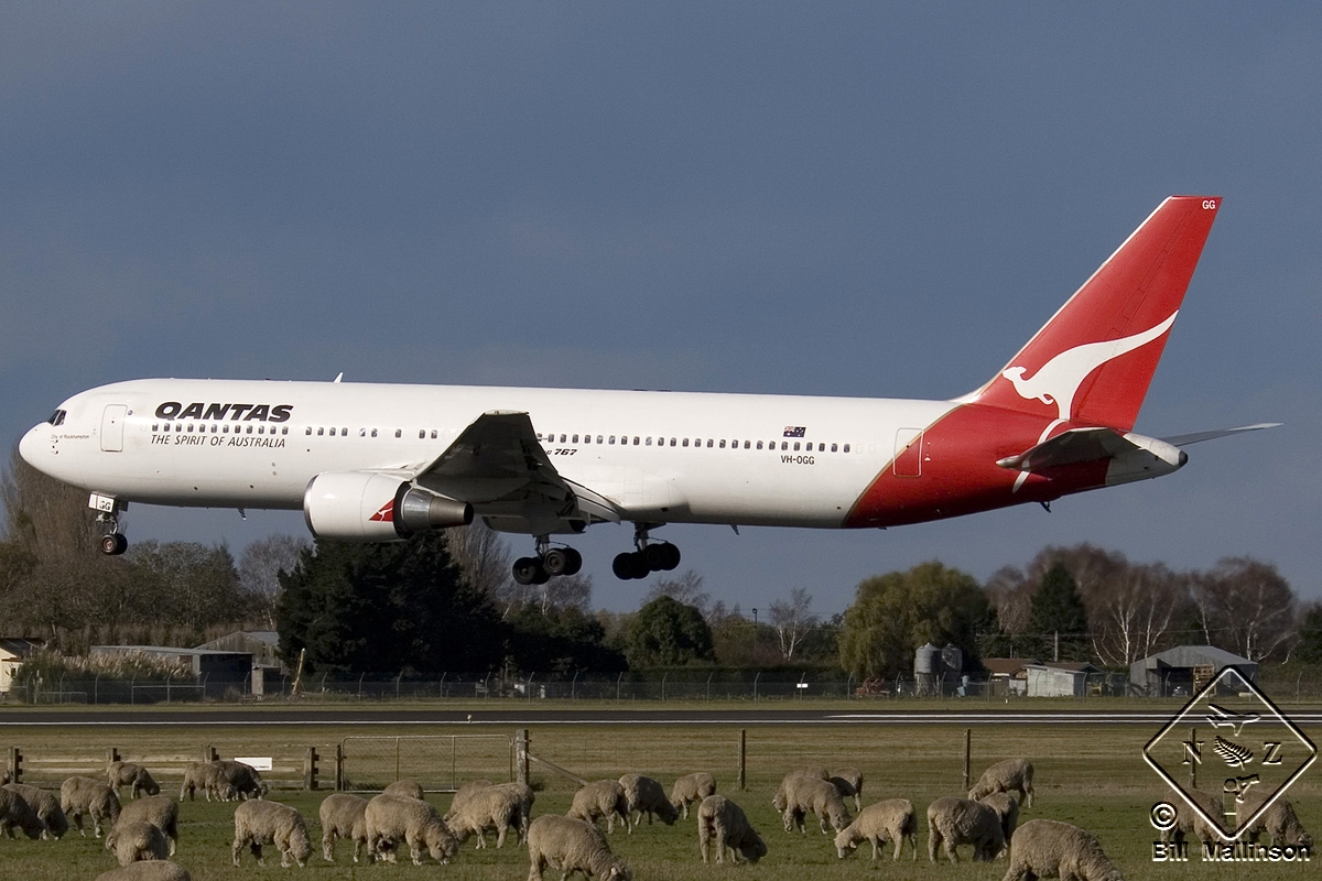 VH-OGG · Boeing 767-338/ER · (CHC / NZCH)