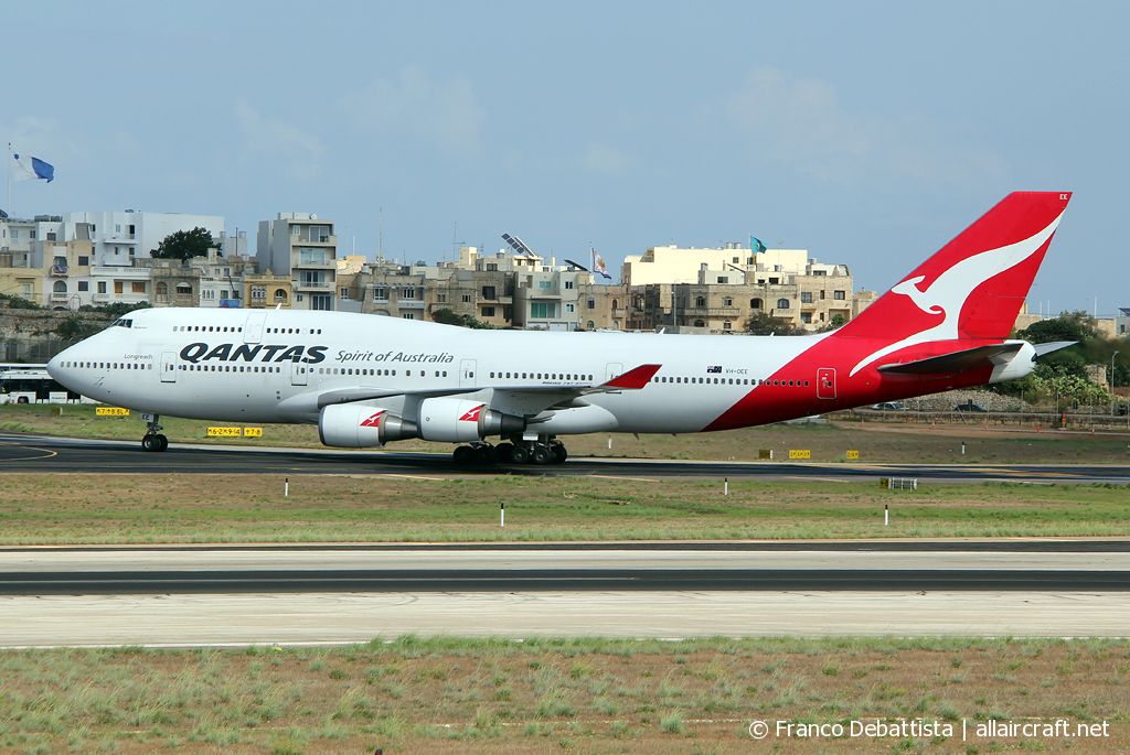 VH-OEE · Boeing 747-438/ER · (MLA / LMML)