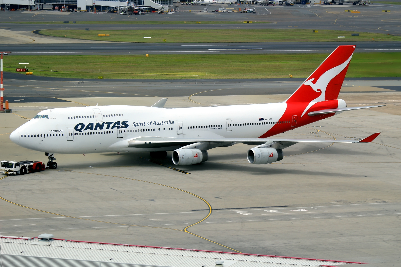 VH-OJM · Boeing 747-438 · (SYD / YSSY)