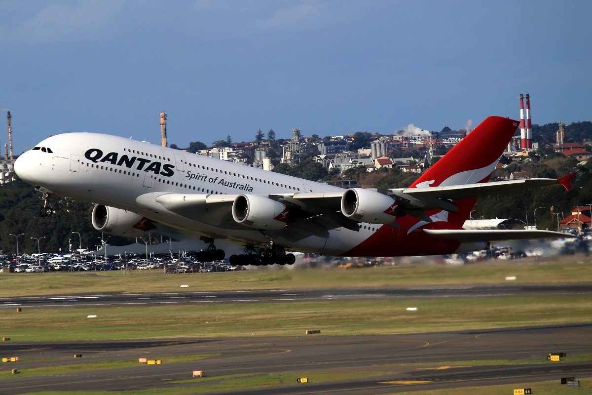 VH-OQD (026) 2008 Airbus A380-842