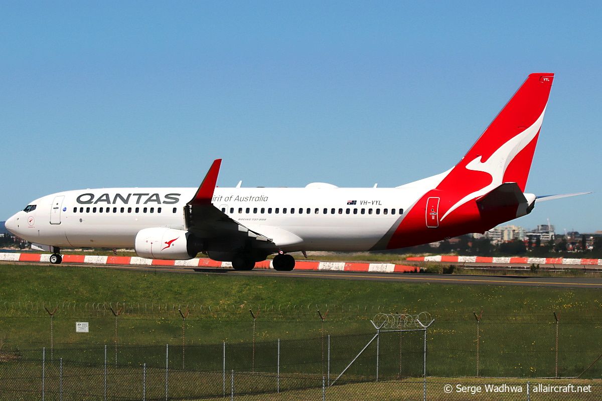 VH-VYL · Boeing 737-838(WL) · (SYD / YSSY