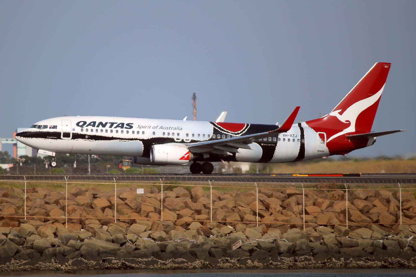 VH-XZJ · Boeing 737-838(WL) · (SYD / YSSY)