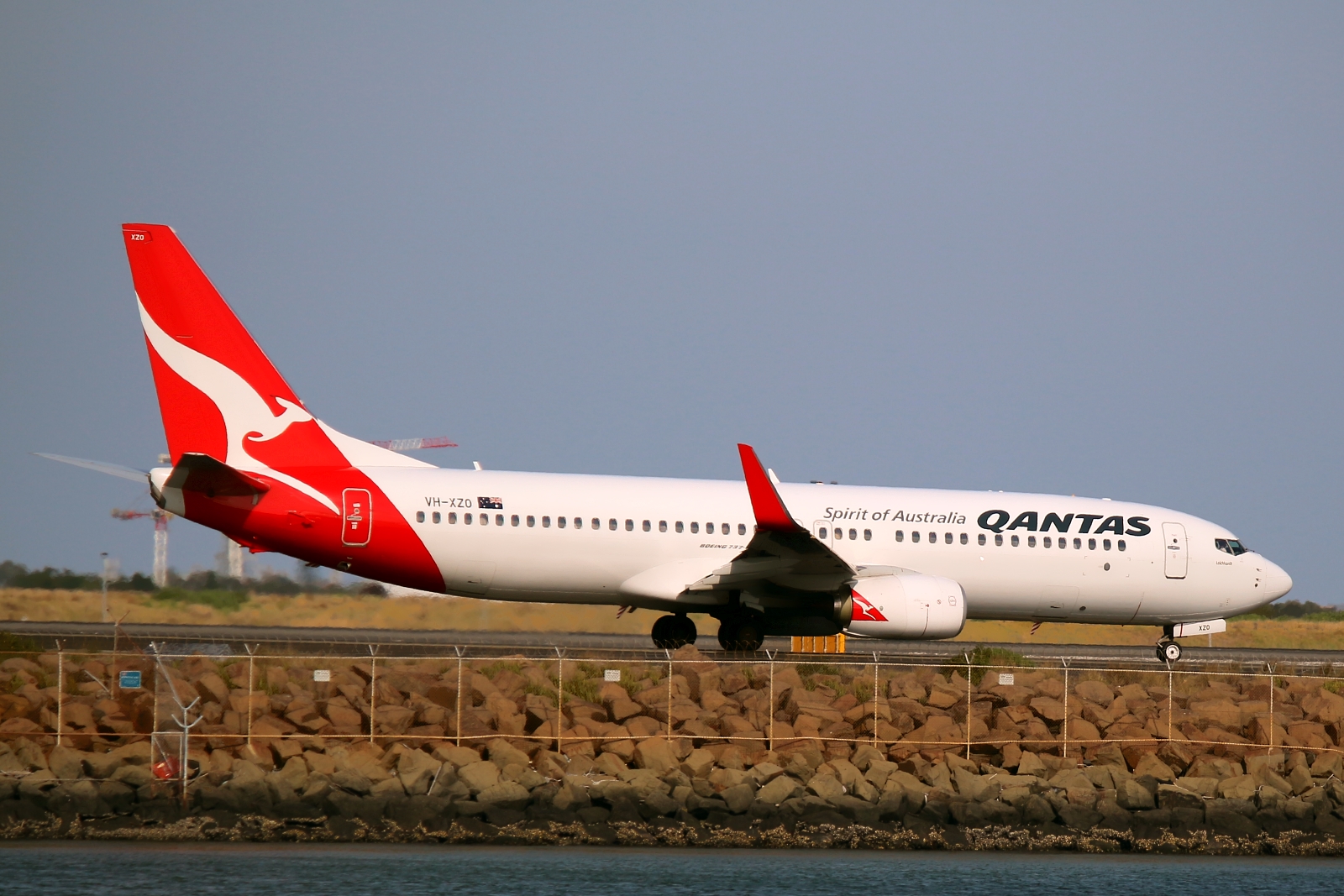 VH-XZO · Boeing 737-838(WL) · (SYD / YSSY)