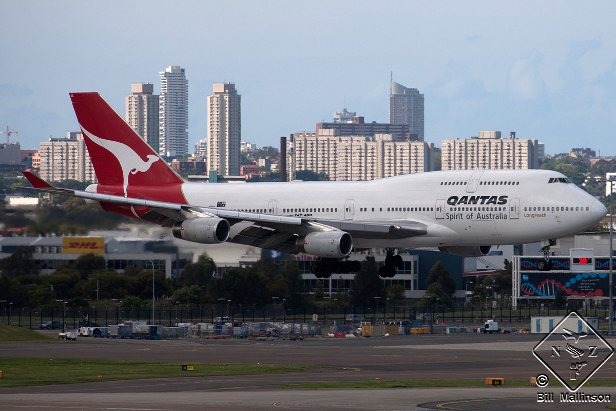 VH-OJL · Boeing 747-438 · (SYD / YSSY)