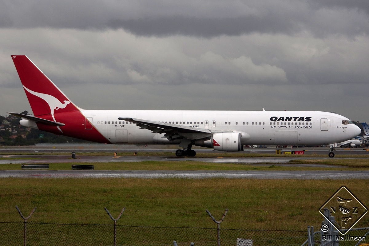 VH-OGF · Boeing 767-338/ER · (SYD / YSSY)