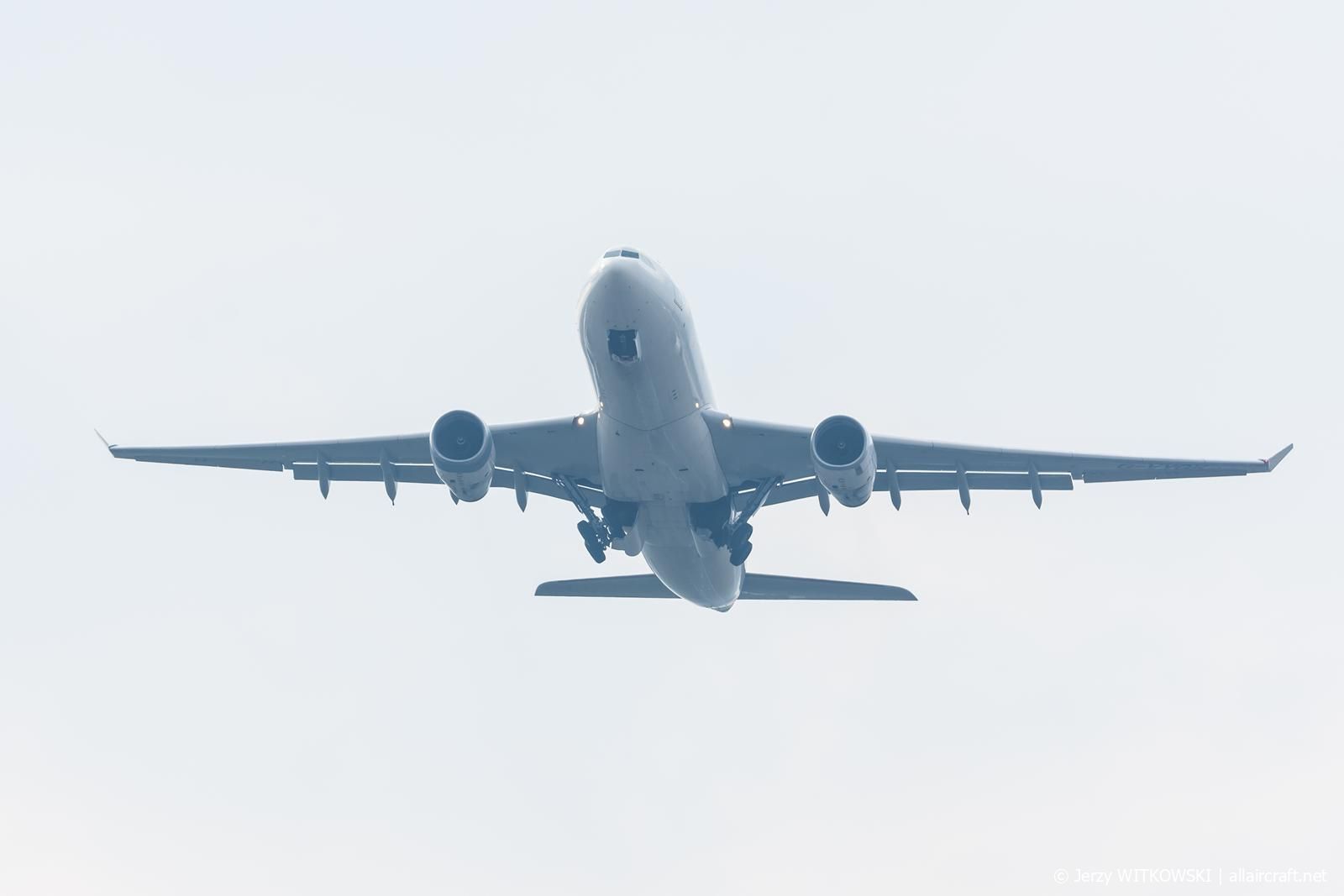 G-VYGL (1555) 2014 Airbus A330-243