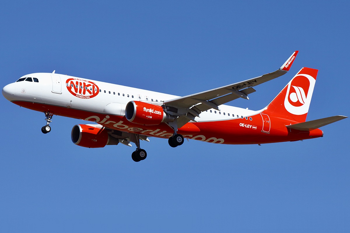 OE-LEY (5648) 2013 Airbus A320-214 WL
