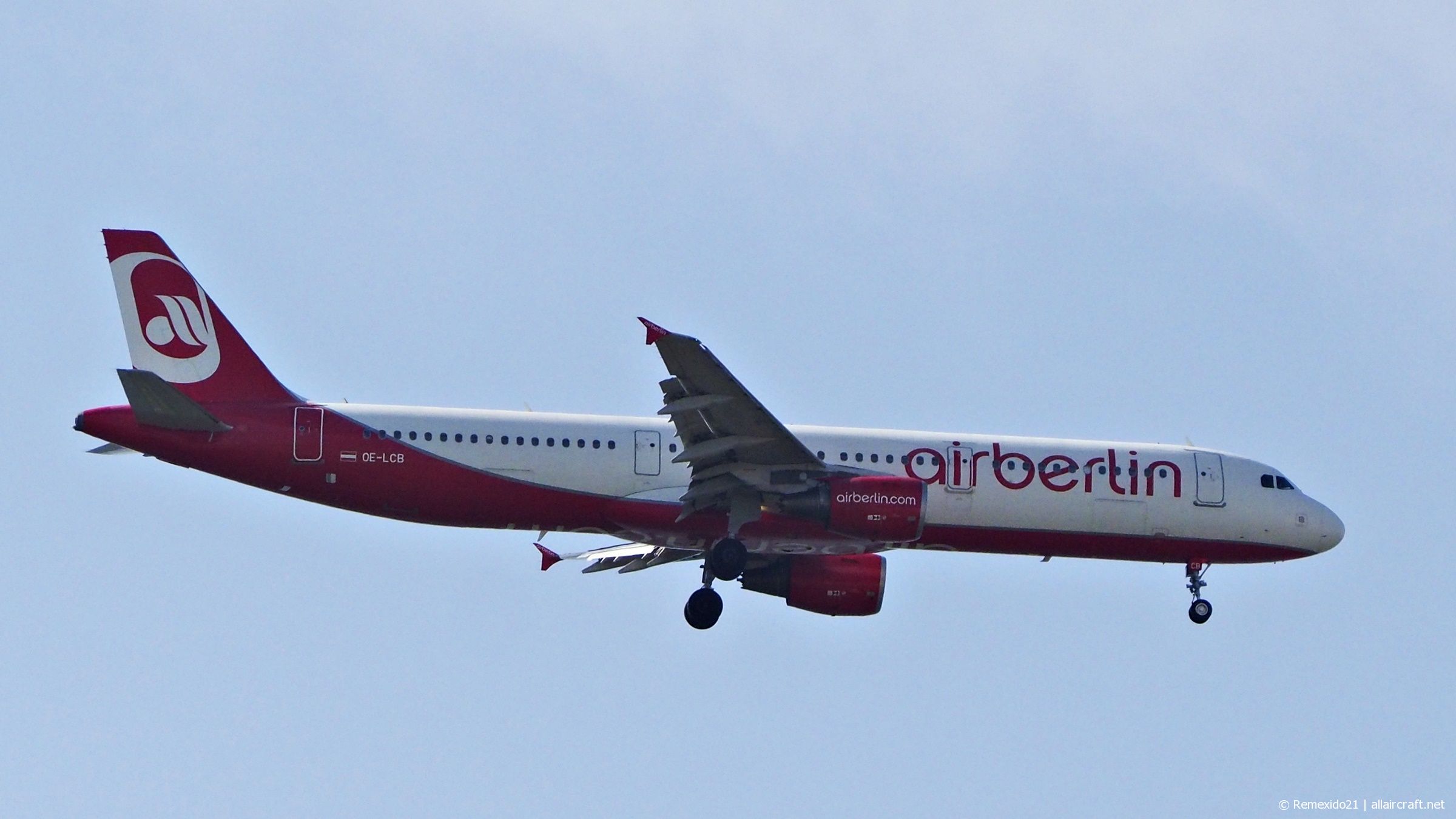 OE-LCB (3749) 2008 Airbus A321-211