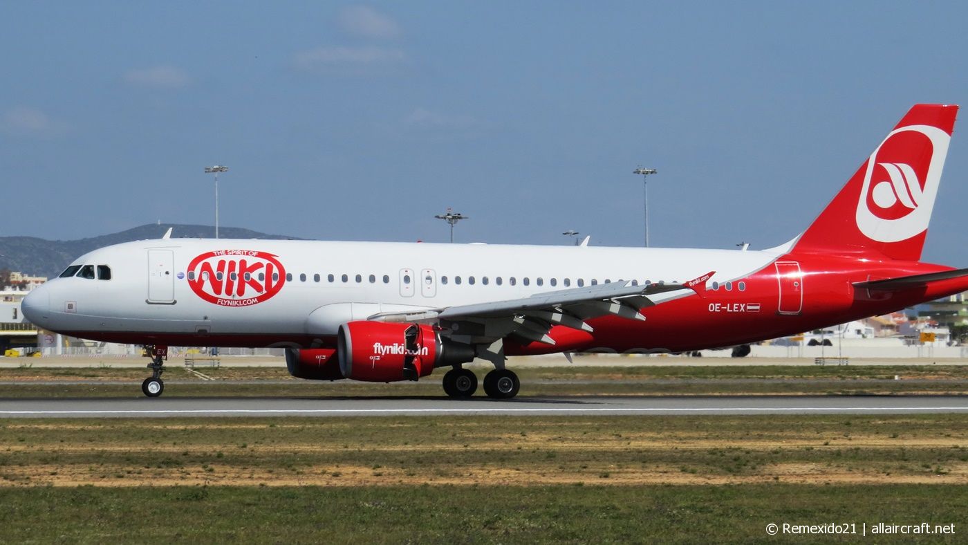 OE-LEX (2867) 2006 Airbus A320-214