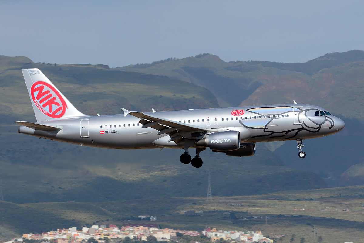 OE-LEA (2529) 2005 Airbus A320-214