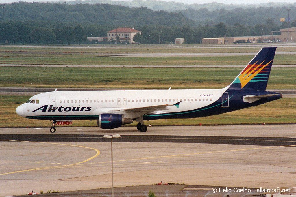 OO-AEY · Airbus A320-212 · (FRA / EDDF)