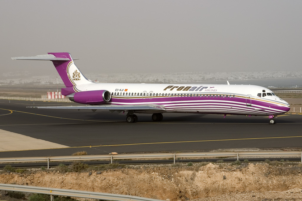 EC-KJI · McDonnell Douglas MD-87 · (ACE / GCRR)