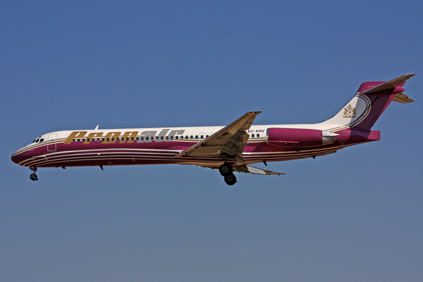 EC-KRV · McDonnell Douglas MD-87 · (LIS / LPPT)