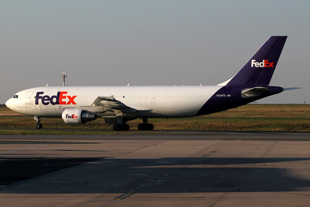 N724FD · Airbus A300B4-622R(F) · (CDG / LFPG)