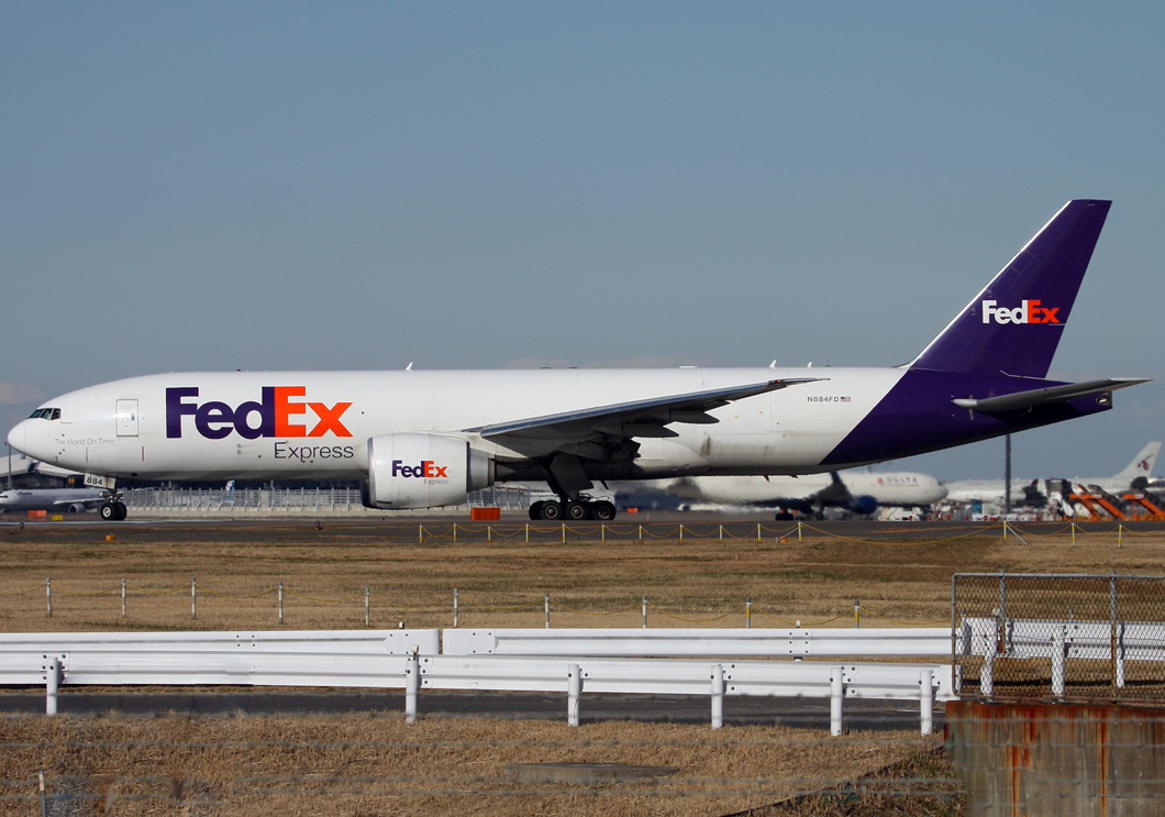 N884FD · Boeing 777-FS2 · (NRT / RJAA)