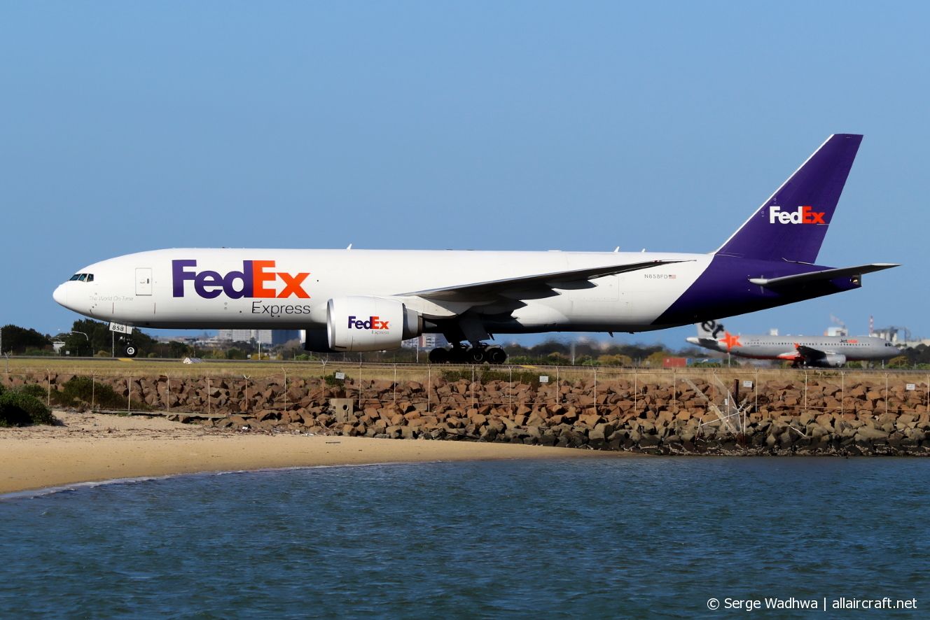 N858FD (37729) 2011 Boeing 777-FS2