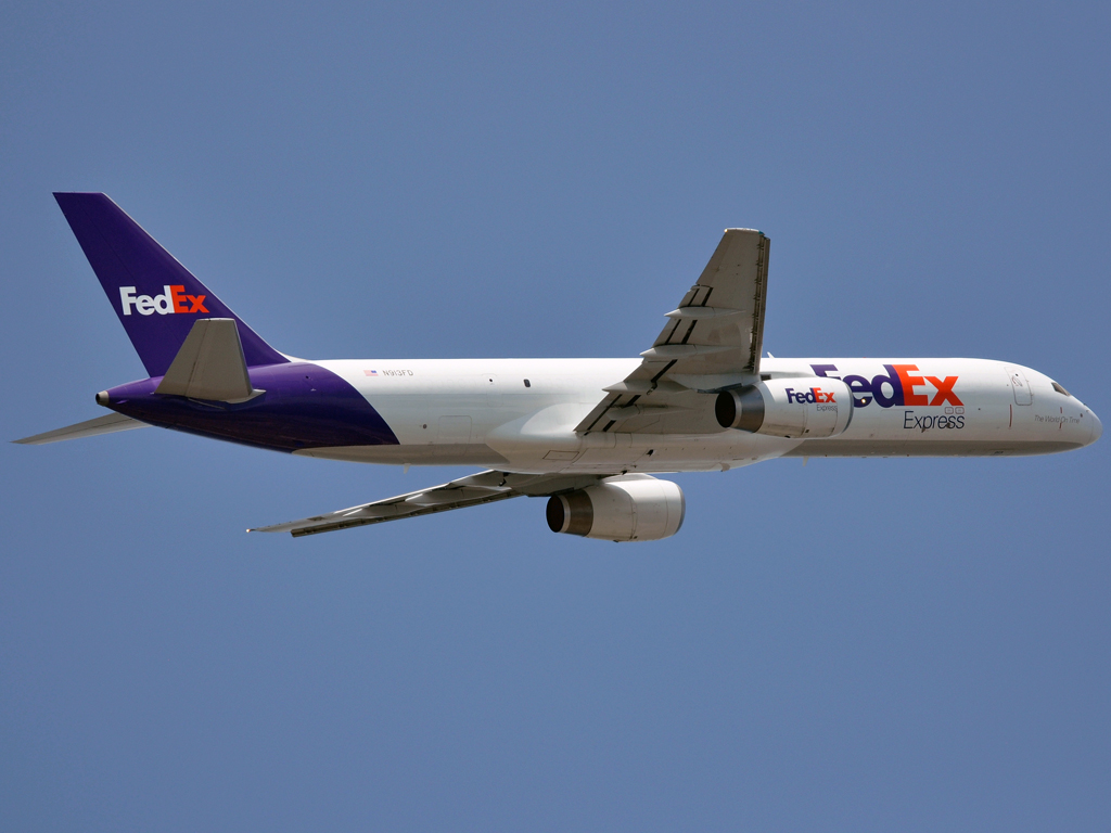 N913FD · Boeing 757-28A(SF) · (CPH / EKCH)