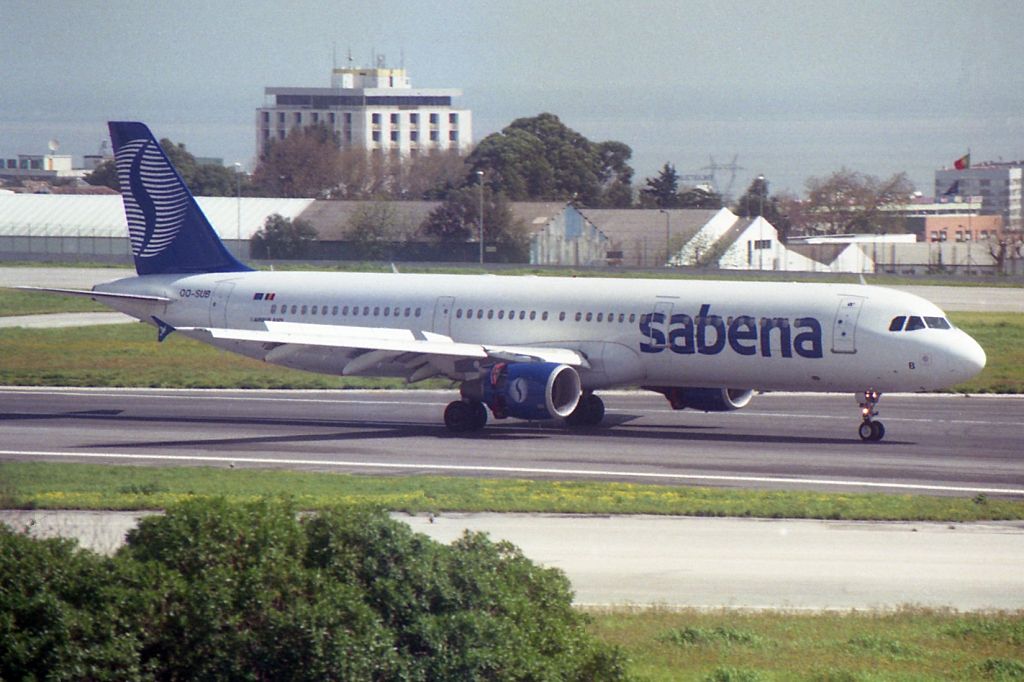 OO-SUB · Airbus A321-211 · (LIS / LPPT)