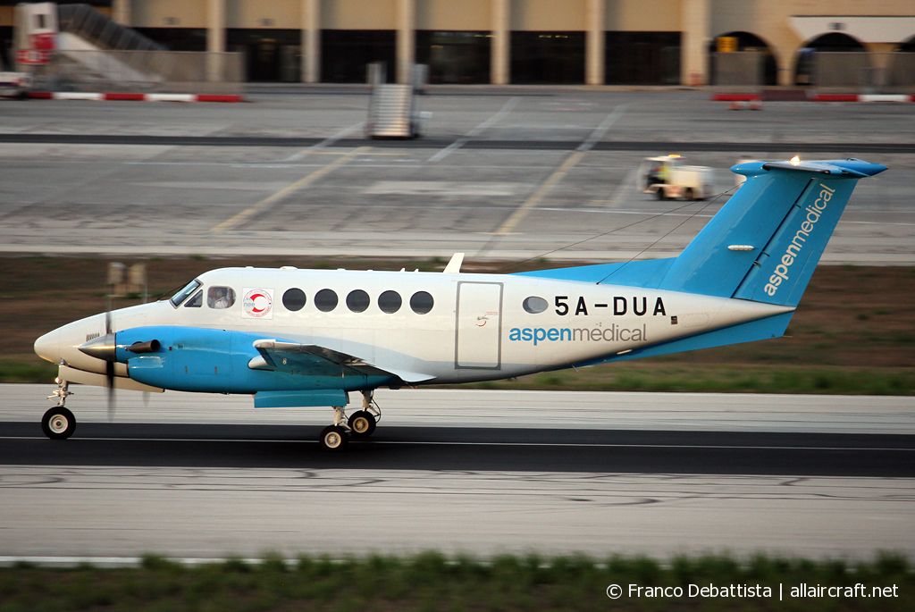 5A-DUA · Beechcraft B200 King Air · (MLA / LMML)