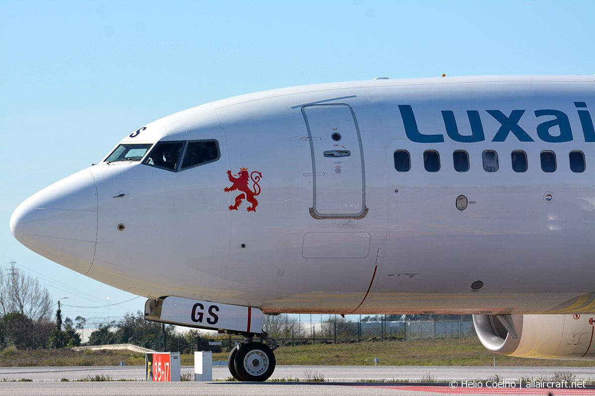 LX-LGS (33956) 2005 Boeing 737-7C9WL