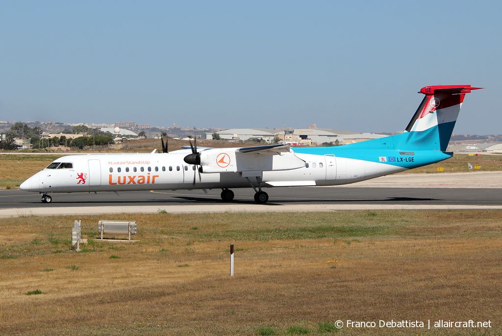 LX-LGE (4284) 2009 Bombardier Dash 8-Q402