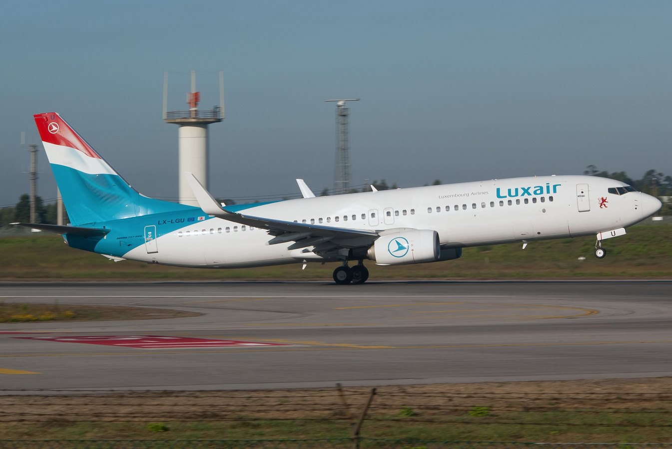 LX-LGU (41047) 2012 Boeing 737-8C9WL