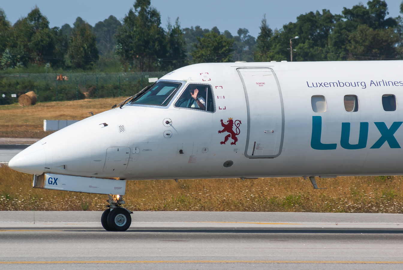 LX-LGX · Embraer ERJ-145LU · (OPO / LPPR)