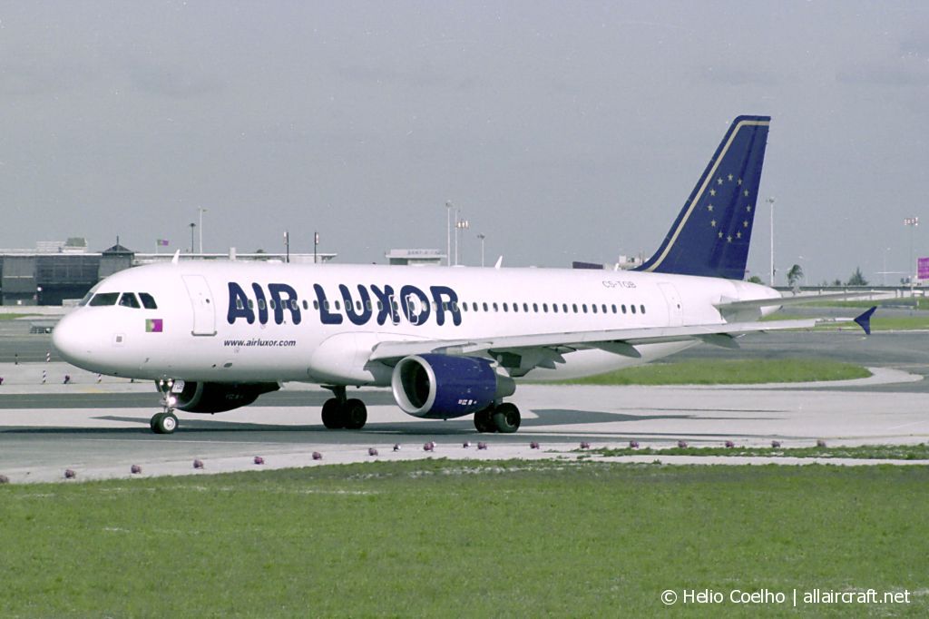 CS-TQB · Airbus A320-214 · (LIS / LPPT)