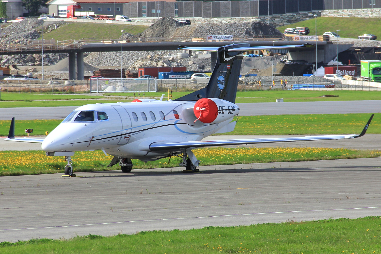 OE-GDP · Embraer 505 Phenom 300 · (SVG / ENZV)
