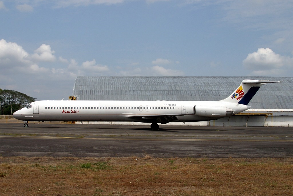 RP-C2986 (cn 49483) McDonnell Douglas MD-82