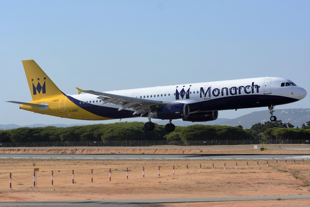 G-OZBU · Airbus A321-231 · (FAO / LPFR)