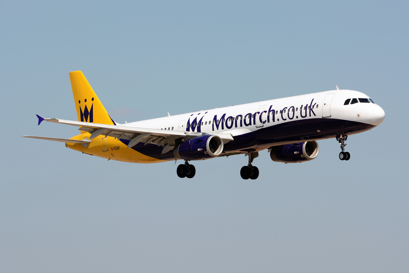 G-OZBF · Airbus A321-231 · (FAO / LPFR)