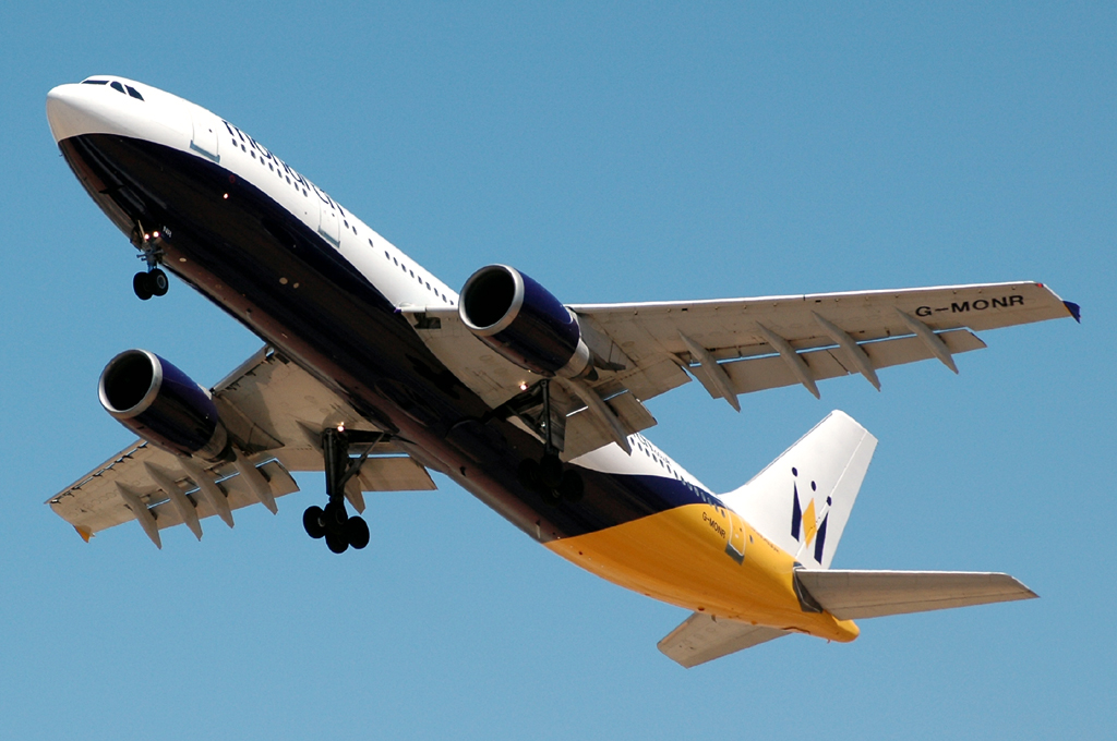 G-MONR · Airbus A300B4-605R · (FAO / LPFR)