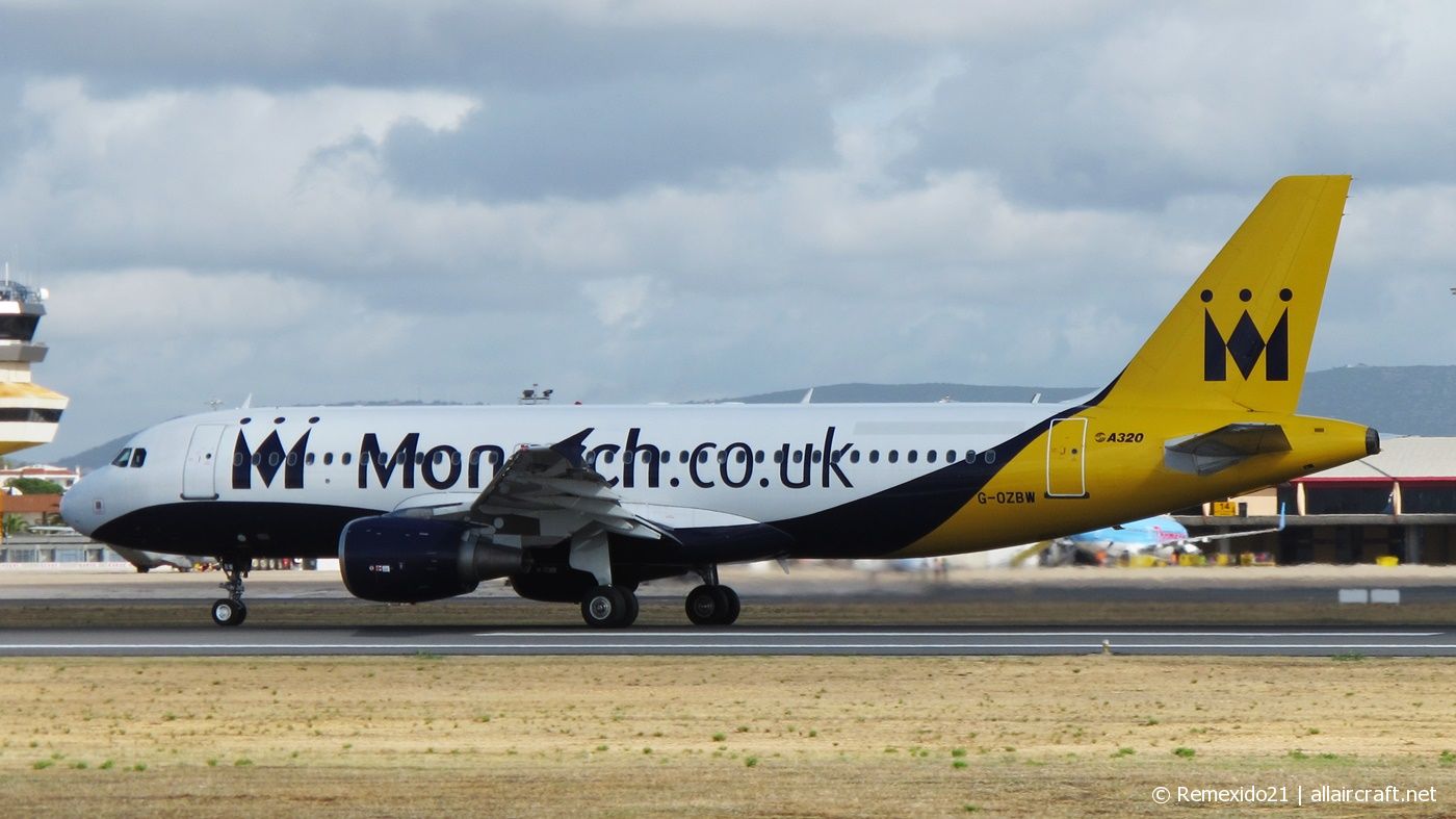G-OZBW (1571) 2001 Airbus A320-214
